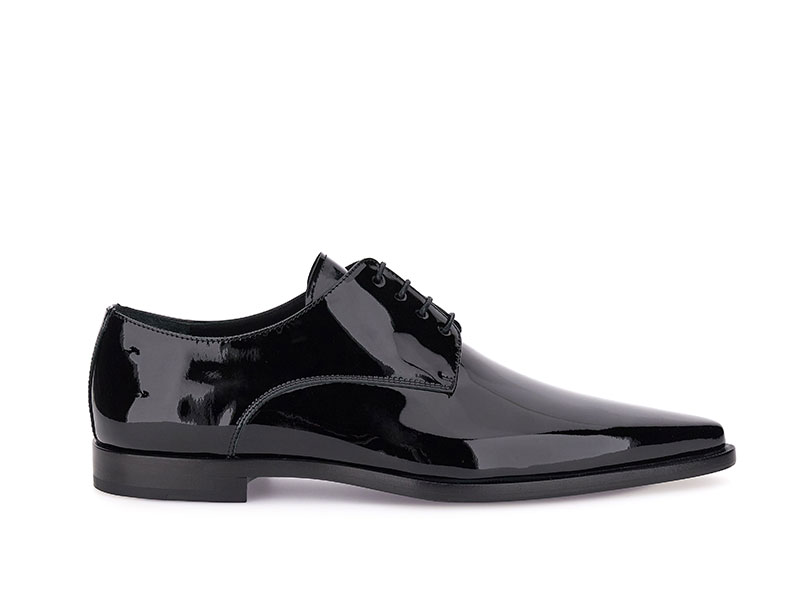 علامة DSQUARED2 تطلق تشكيلة BLACK ON BLACK بالتعاون مع لاعب كرة القدم زلاتان ابراهيموفيتش
